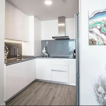 Perfect 3 Bed In Le Mirage With Seaview Rdr313 Estepona