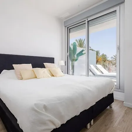 Апартаменты Perfect 3 Bed In Le Mirage With Seaview Rdr313 *