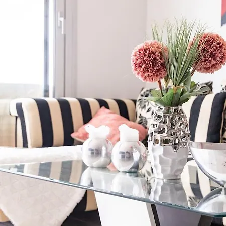 Perfect 3 Bed In Le Mirage With Seaview Rdr313 埃斯特波纳